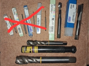 Eladó megmaradt minőségi menetfúrók egyben.