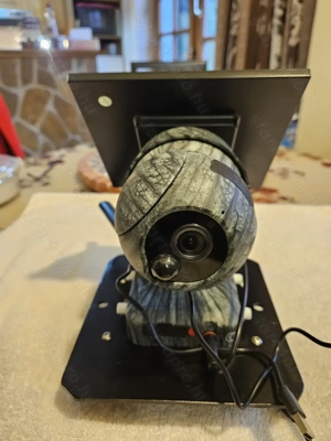 Térfigyelő napelemes PTZ WIFI kamera - kép 2