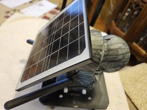 Térfigyelő napelemes PTZ WIFI kamera