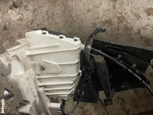 Mercedes w169 bal első ajtózár 169 720 25 35 posta megoldható - kép 3