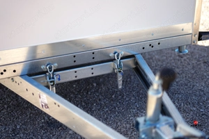 Új dobozos utánfutó (750kg) most 1.499.000 Ft helyett csak 1.290.000 Ft - kép 6