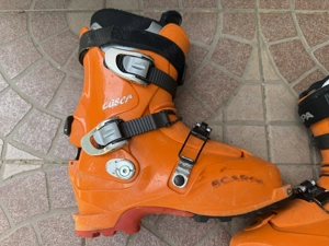 41 es Scarpa Laser túrasí bakancs 41 es Scarpa túracipő jó állapotban - kép 2