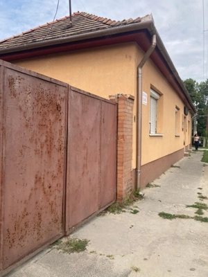 Kiskunhalas belvárosban egy 70 m2-es családi ház 2 db üzlethelyiségekkel eladó! - kép 8