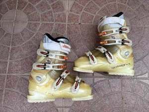 39 es Rossignol Xena S sícipő 39 es Rossignol síbakancs 11.000 Ft ért