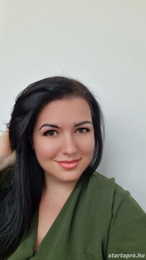  Szia! Renáta vagyok, svédmasszőr.       Ha szeretnél egy órát, amikor csak te számítasz