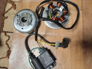 Derbi Rieju Cpi Yamaha Generic Aprilia 50 es váltós motorok Alkatrészei - kép 9