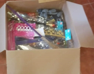 Üzletbezárás miatt party farsangi játékok, kiegészítők eladók - kép 4