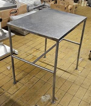 inox munkaasztal boncasztal 80x60x85cm-es  - kép 2