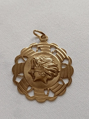 14 karátos Justitia, a bekötött szemű igazság arany medál eladó