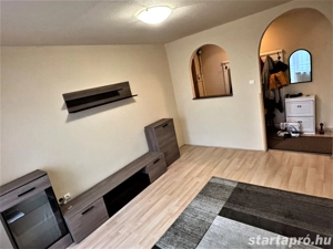 Vásárhelyi úton felújított 47 m2-es 3 emeleti 2 szobás jó elosztású erkélyes - kép 5