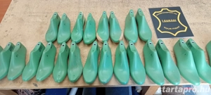 Műanyag kaptafa. - kép 10