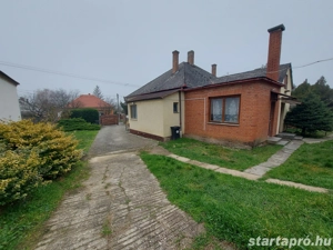 Eladó ikerház Tényőn, 3285 m -es telken!