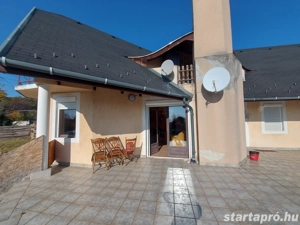 Révfülöp   balatoni részpanorámás családi ház eladó - kép 2