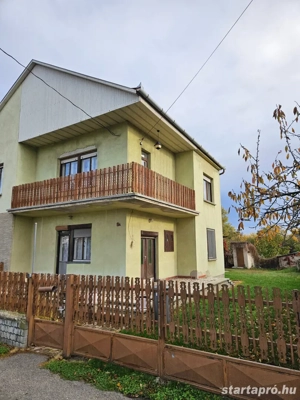 Csornán stabil, tágas családi ház eladó kezelhető méretű udvarral - kép 4