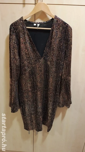 44 46 Csillámos ruha, trombita ujjakkal - kép 3