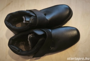 Bunda bélésű férficipő