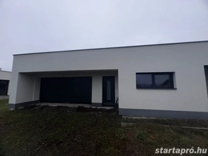 ÚJ ÉPÍTÉSŰ 125 m  családi ház - kép 2