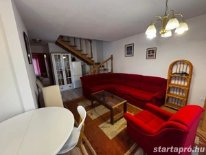 Balatonközeli 91 m  erkélyes Családi ház - kép 2