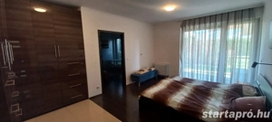 Kőérberek-Tóvárosban kertkapcsolatos igényes lakás eladó! - kép 9