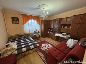 Mezőcsáton jó elrendezésű családi ház eladó!  - kép 7