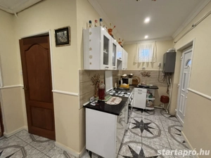 Mezőcsáton jó elrendezésű családi ház eladó!  - kép 5