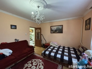 Mezőcsáton jó elrendezésű családi ház eladó!  - kép 8