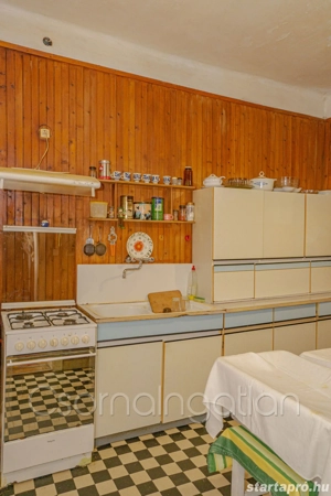 Kapuvár - 2 +1 félszobás, nappalis, összkomfortos ház eladó - kép 11