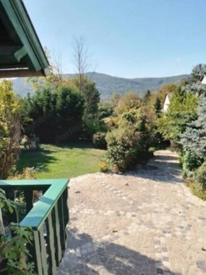 KURIÓZUM Visegrádon - 2 lakásos családi ház gyönyörű kertben, ideális lokációban! - kép 29