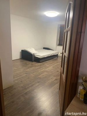 Eladó felújított családi ház  - kép 4