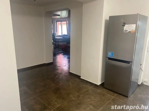 Eladó felújított családi ház  - kép 9