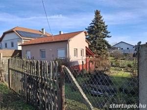 Nyíregyháza Fillér utcában kis alapterületű családi ház eladó  - kép 2