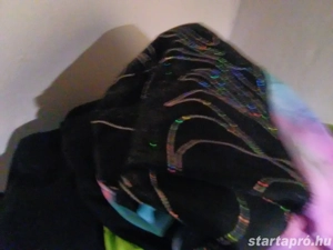 Táncot vállalok egyedi ruhákban