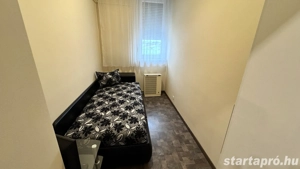 Petőfi utcán 42 nm-es 2 szobás 2024-ben, felújított, azonnal költözhető lakás bútorozva elladó - kép 9
