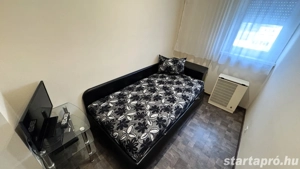 Petőfi utcán 42 nm-es 2 szobás 2024-ben, felújított, azonnal költözhető lakás bútorozva elladó - kép 10