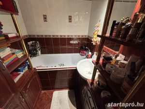 Egyedi méret, dupla erkély, panoráma a városközpontban!  - kép 9