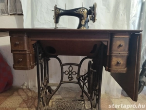 Retró varrogép eladó