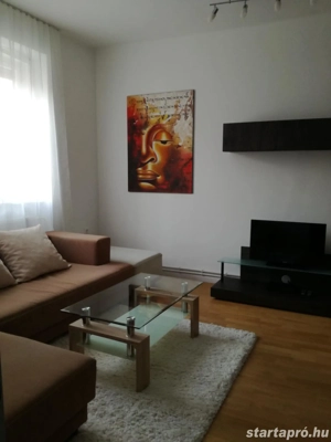 Szombathely  Fő terén felújított lakás eladó! - kép 2