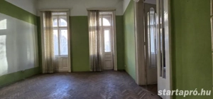 Eladó 74 nm-es, nagypolgári lakás az Erzsébet körúton   utcai nézet, erkély, felújítandó - kép 7