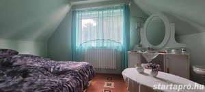 Gyönyörű kert közepén családi ház eladó - kép 11