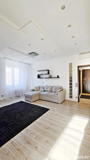 Felújított, gépesített, berendezett, igényesen kialakított lakás eladó! - kép 4