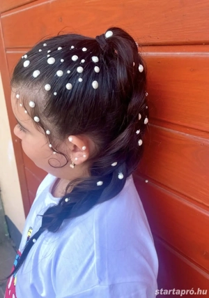 Női fodrászat-fonás alkalmi frizura - kép 5