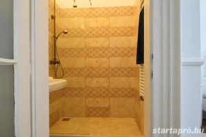 Kiadó világos, tágas luxuslakás a palotanegyed szívében 139 nm, 3 hálószobával! - kép 13