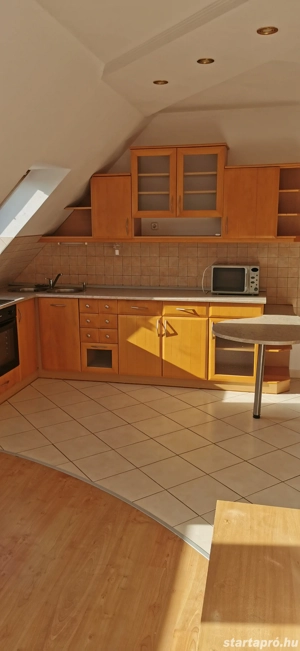 Eladó Győr-szigetben 1 szoba -nappalis igényes lakás - kép 5