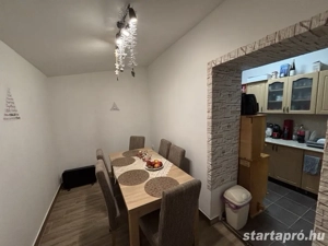 Polgáron modern kialakítású otthon központhoz közel eladó!  - kép 4