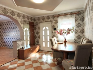 Kiskunhalas Sóstón hangulatos kis ház parkosított udvarral! - kép 2