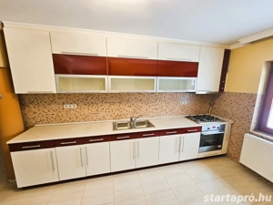 Kiskunhalas Felsőváros részén kiváló állapotú, tágas családi ház eladó! - kép 5