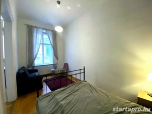 Felújított 2+1 szobás lakás eladó a Klauzál téren   a buli negyed szívében - kép 7