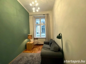 Felújított 2+1 szobás lakás eladó a Klauzál téren   a buli negyed szívében - kép 4