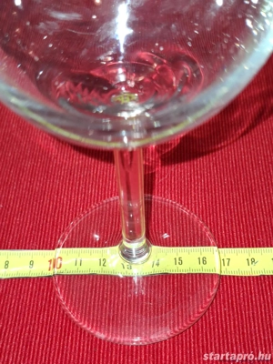 Üveg, fújt, tömzsi szárú, 70-80-180 mm méretű boros pohár, eladó - kép 2