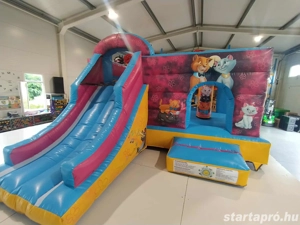 Eladó Cicás Csúszdás Ugráló